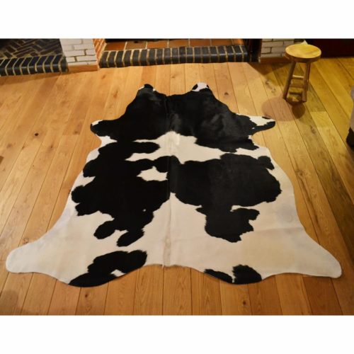 Snugrugs Cowhide 168 black and white